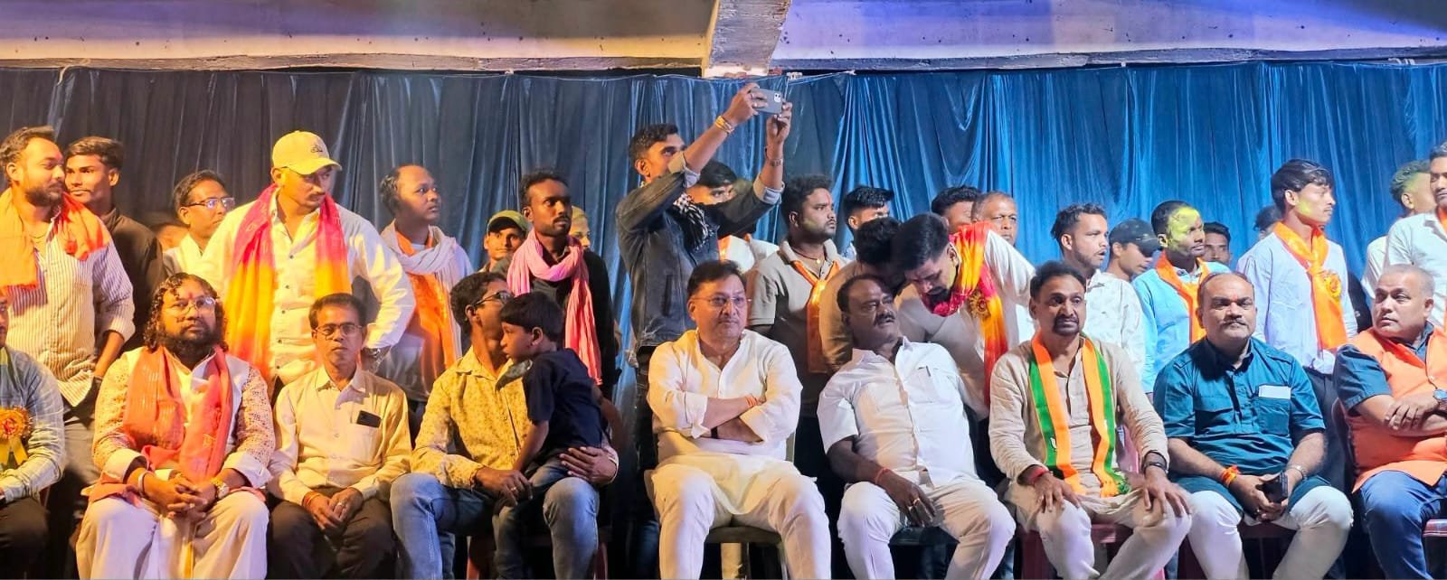 नवापारा के दशहरा आयोजन में शामिल हुए जनप्रतिनिधि