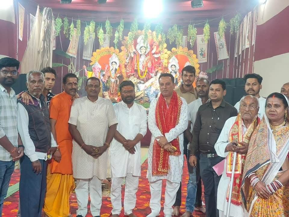 सोनपुर में वरिष्ठजनों से मिले विन्ध्येश्वर शरण सिंह देव